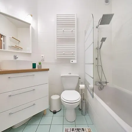 Le Petit Charial -terrasse Privative-part Dieu Appartement